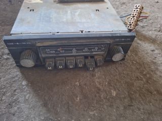 bontott TRABANT P 601 Rádió / CD