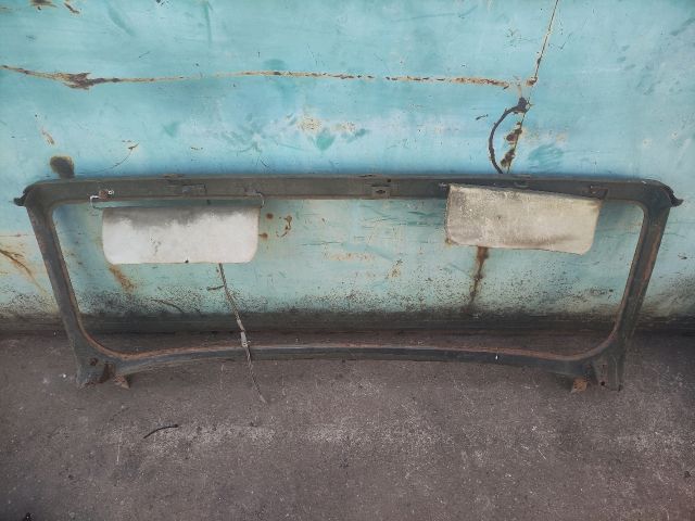 bontott UAZ UAS Első Szélvédő