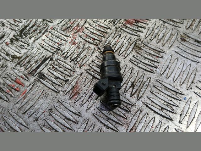 bontott VOLVO 240 Porlasztó (1 db)