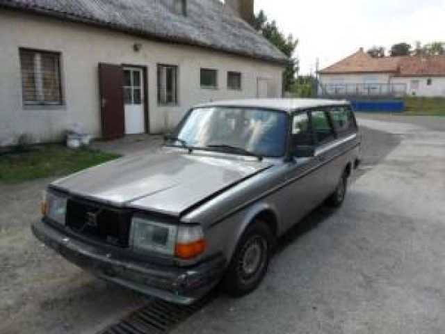 bontott VOLVO 240 Bal első Lengőkar