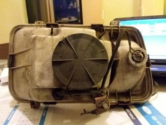 bontott VOLVO 340-360 Jobb Fényszóró