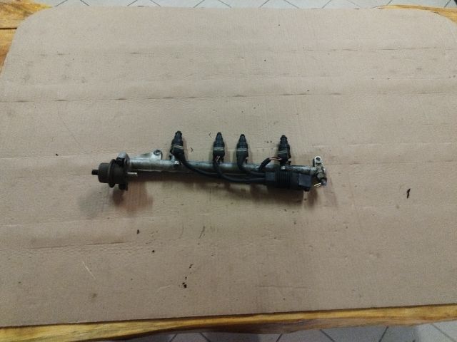 bontott VOLVO 440 Porlasztó (1 db)