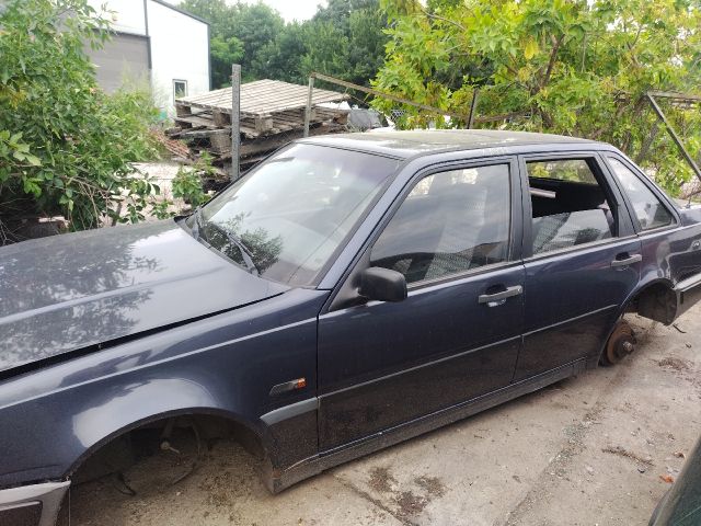 bontott VOLVO 440 Bal első Ajtó (Üres lemez)