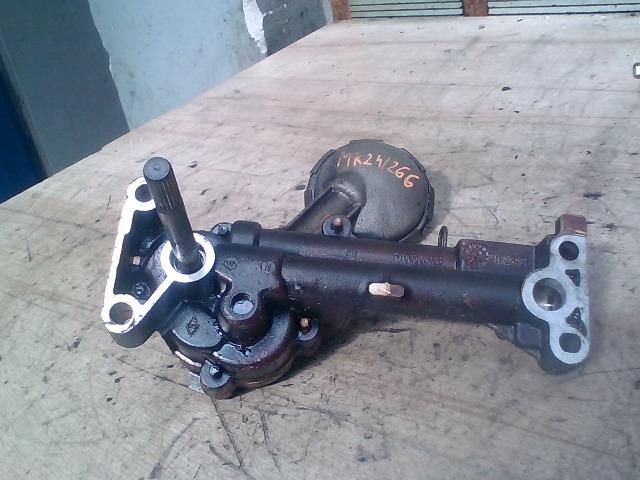 bontott VOLVO 460 Olajszivattyú