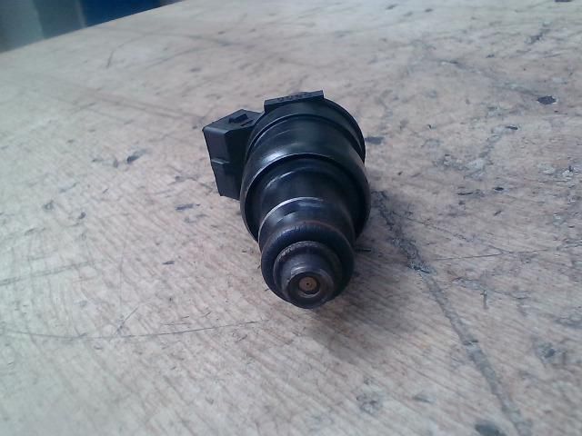 bontott VOLVO 460 Porlasztó (1 db)