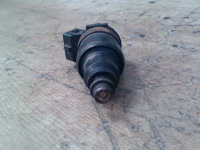 bontott VOLVO 460 Porlasztó (1 db)