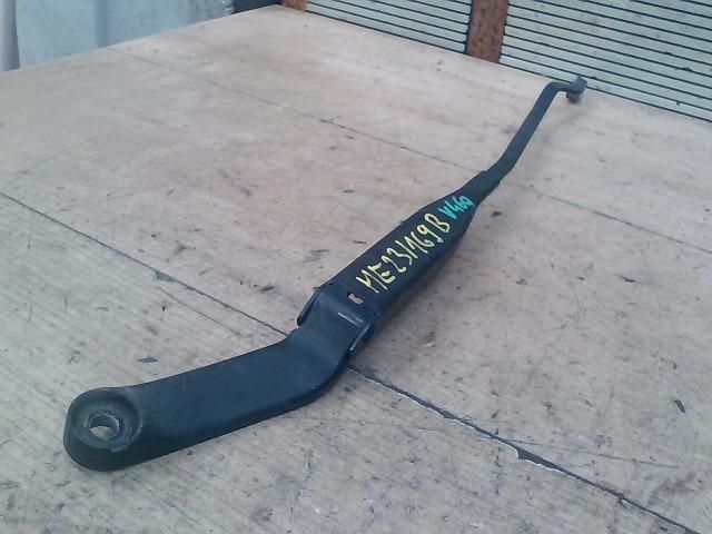 bontott VOLVO 460 Bal első Ablaktörlő Kar