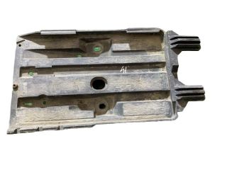 bontott VOLVO 850 Akkumulátor Tartó