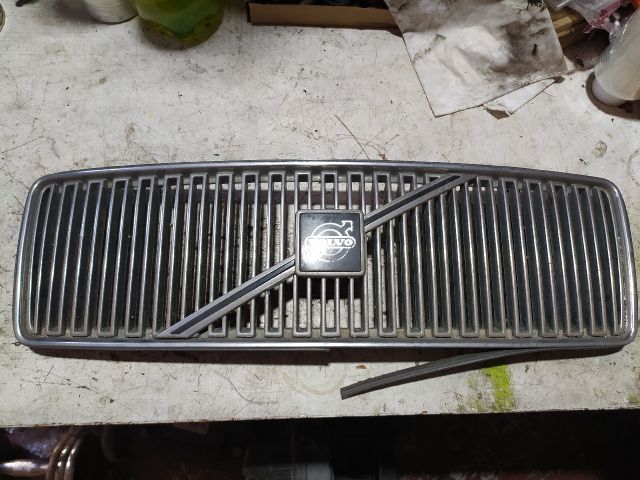 bontott VOLVO 850 Hűtőrács