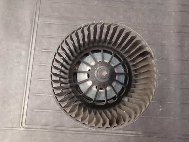 bontott VOLVO C30 Klímahűtő Ventilátor