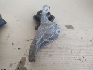 bontott VOLVO C30 Motor Tartó Bak Jobb