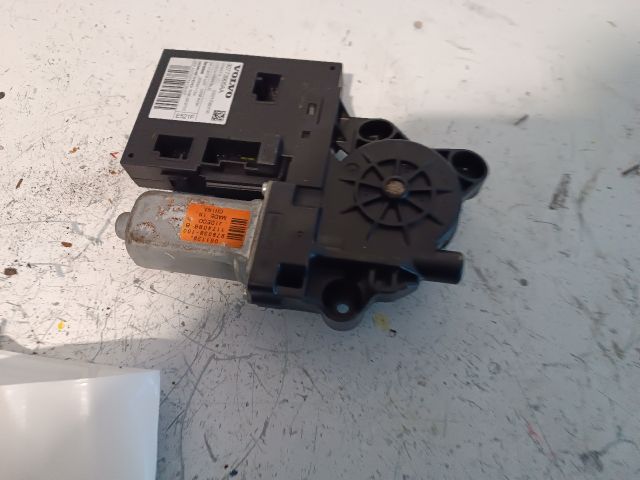 bontott VOLVO C30 Bal első Ablakemelő Motor