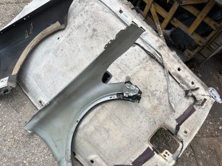 bontott VOLVO C30 Bal első Sárvédő