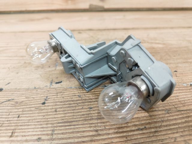 bontott VOLVO C30 Bal Hátsó Lámpa Foglalat