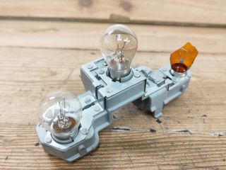 bontott VOLVO C30 Bal Hátsó Lámpa Foglalat