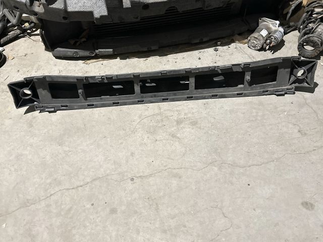 bontott VOLVO C30 Első Lökhárító Merevítő (Fém)