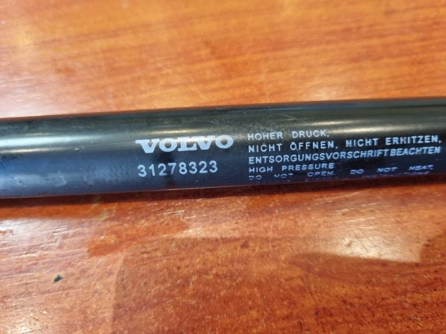 bontott VOLVO C30 Gázrugós Kitámasztó Teleszkóp Csomagtérajtó (Pozíciófüggetlen)