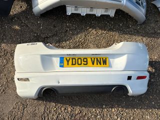 bontott VOLVO C30 Hátsó Lökhárító (Részeivel)