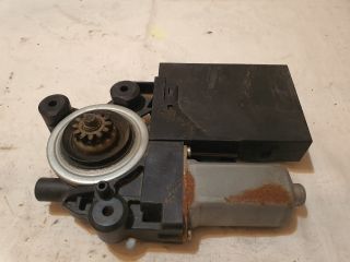 bontott VOLVO C30 Jobb első Ablakemelő Motor