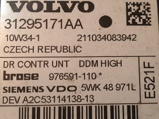 bontott VOLVO C30 Jobb első Ablakemelő Motor