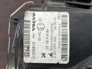 bontott VOLVO C30 Jobb Fényszóró