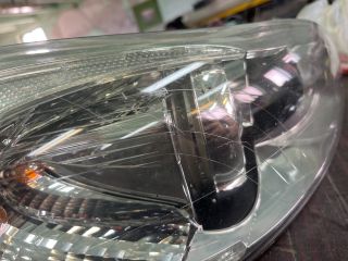 bontott VOLVO C30 Jobb Fényszóró