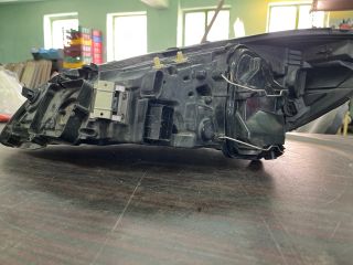 bontott VOLVO C30 Jobb Fényszóró