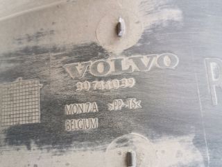 bontott VOLVO C30 Jobb hátsó Dobbetét (Kerékjárati, Műanyag)