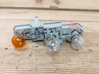 bontott VOLVO C30 Jobb Hátsó Lámpa Foglalat