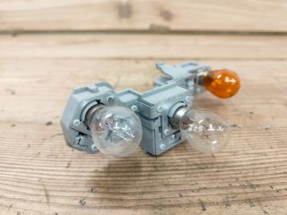 bontott VOLVO C30 Jobb Hátsó Lámpa Foglalat