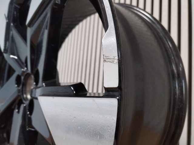 bontott VOLVO EX30 Alufelni (1 db)