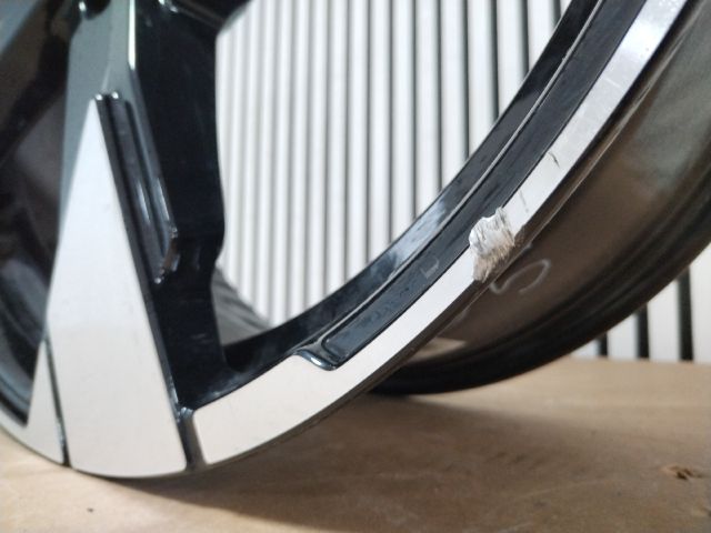 bontott VOLVO EX30 Alufelni (1 db)