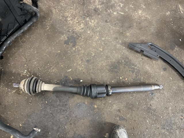 bontott VOLVO S40 Jobb Féltengely