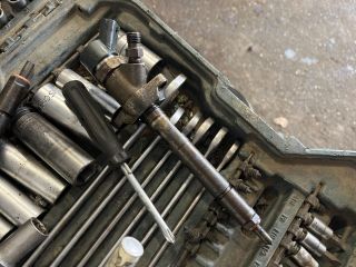 bontott VOLVO S40 Porlasztó (1 db)