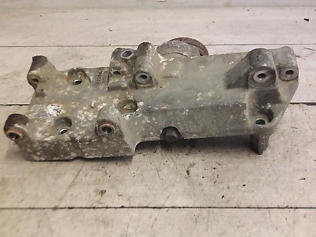 bontott VOLVO S40 Generátor Tartó Bak