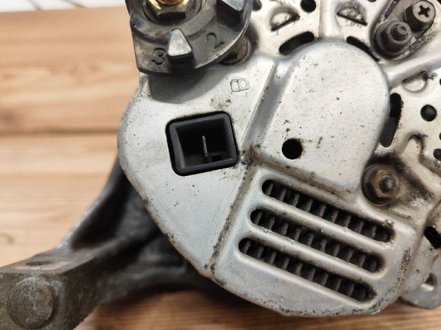 bontott VOLVO S40 Generátor