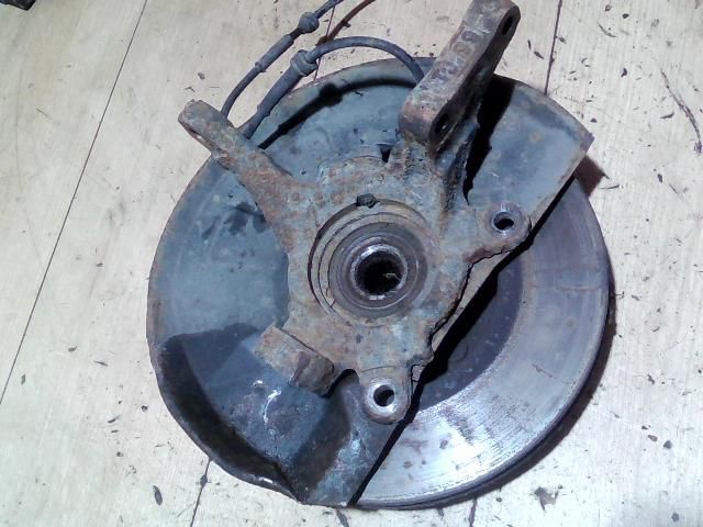 bontott VOLVO S40 Jobb első Csonkállvány Kerékaggyal