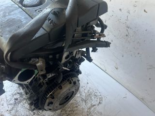 bontott VOLVO S40 Motor (Fűzött blokk hengerfejjel)