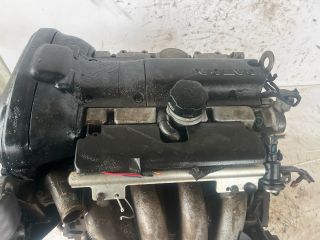 bontott VOLVO S40 Motor (Fűzött blokk hengerfejjel)
