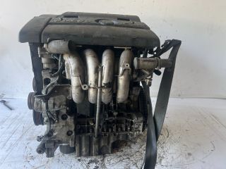 bontott VOLVO S40 Motor (Fűzött blokk hengerfejjel)