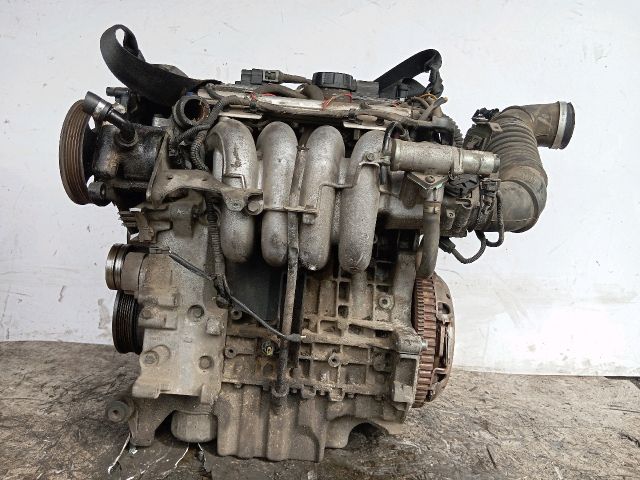 bontott VOLVO S40 Motor (Fűzött blokk hengerfejjel)