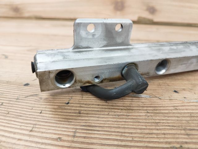 bontott VOLVO S40 Porlasztó Sor / Híd