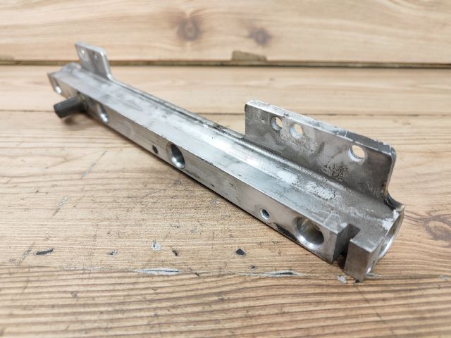 bontott VOLVO S40 Porlasztó Sor / Híd