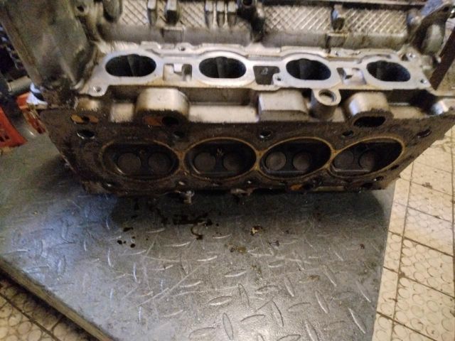 bontott VOLVO S40 Hengerfej