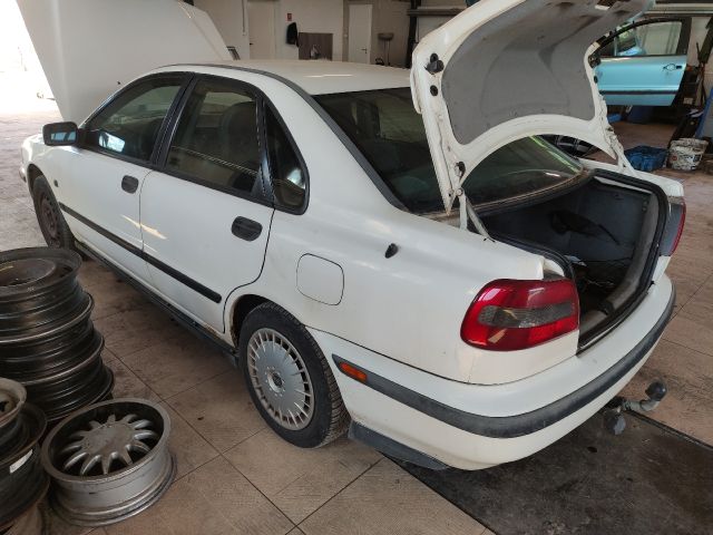 bontott VOLVO S40 Jobb első Féknyereg Munkahengerrel