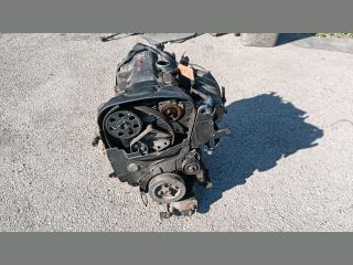 bontott VOLVO S40 Motor (Fűzött blokk hengerfejjel)