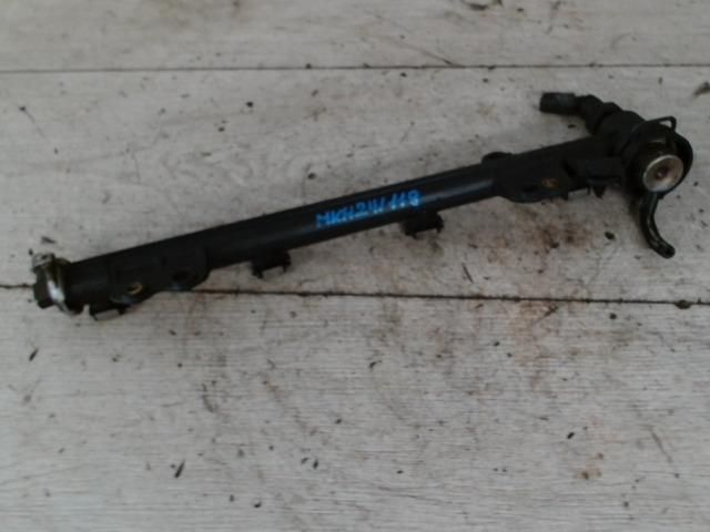 bontott VOLVO S40 Porlasztó Sor / Híd