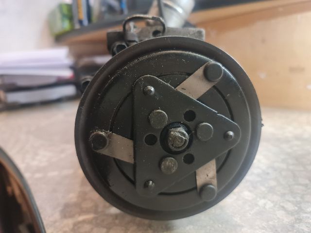 bontott VOLVO S40 Klímakompresszor