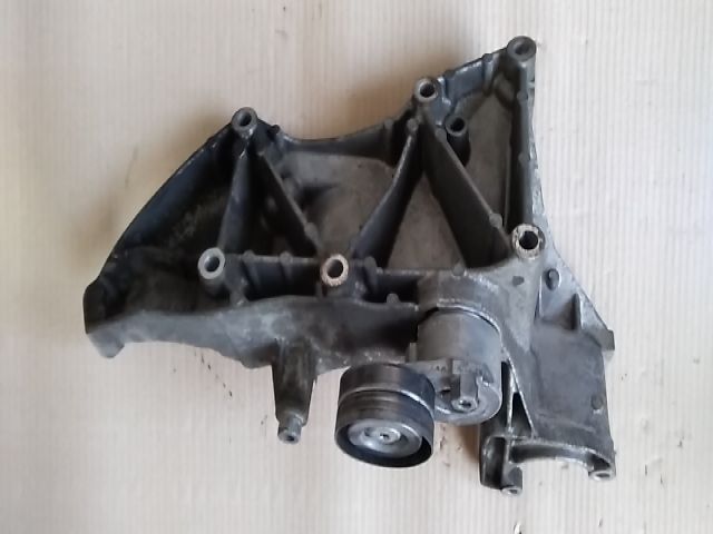 bontott VOLVO S40 Motor Tartó Bak (Fém)