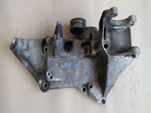 bontott VOLVO S40 Motor Tartó Bak (Fém)